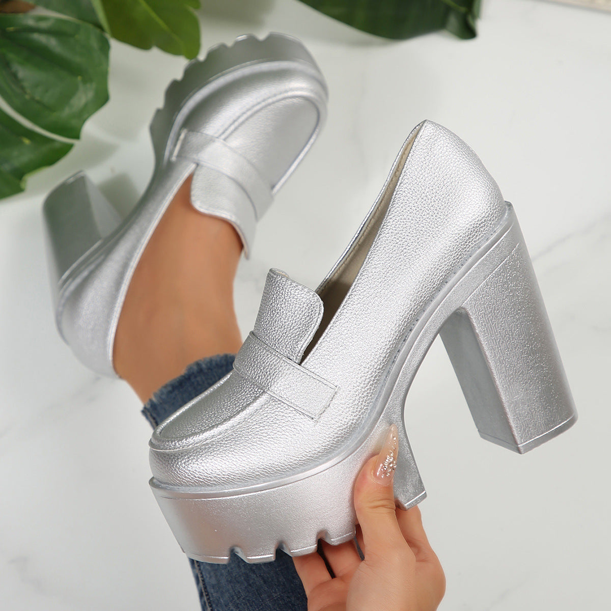 Wunderschön gefertigte Orthopädische Absatzschuhe