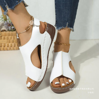 Anmutige Orthopädische Sandalen für modernen Look