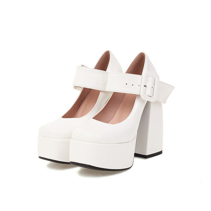 Klassische Orthopädische Schuhe mit zeitlosem Stil