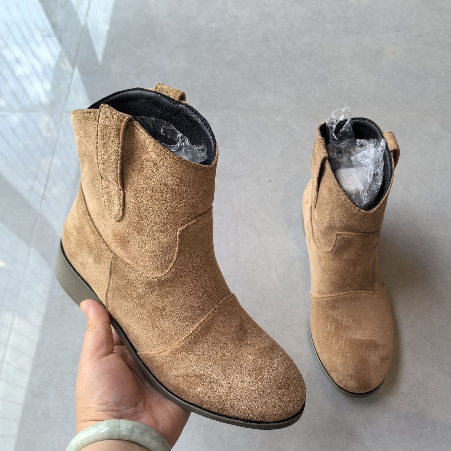 Anmutige Orthopädische Stiefel für modernen Look