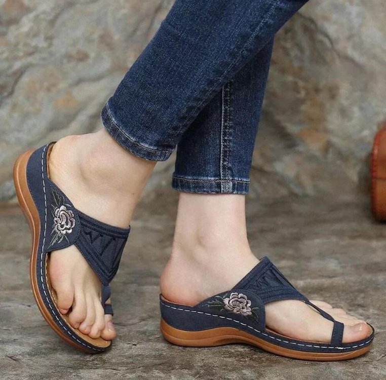 Klassische Orthopädische Schuhe mit zeitlosem Stil