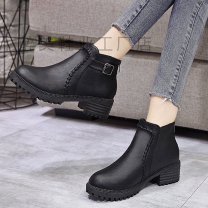 Klassische Orthopädische Stiefel mit zeitlosem Stil