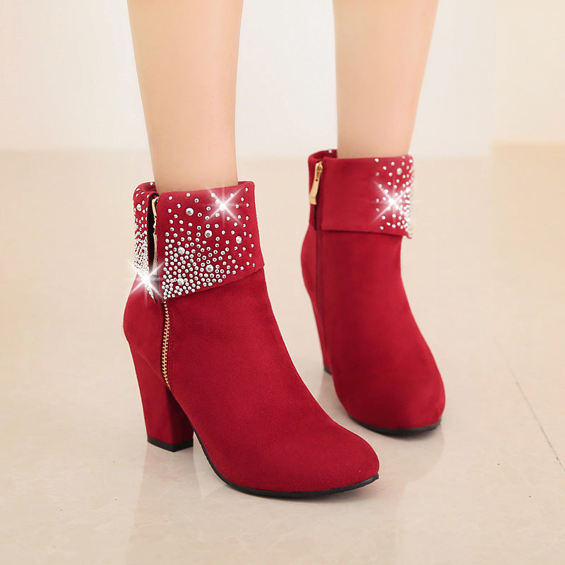 Schicke Orthopädische Stiefel mit einzigartigem Design