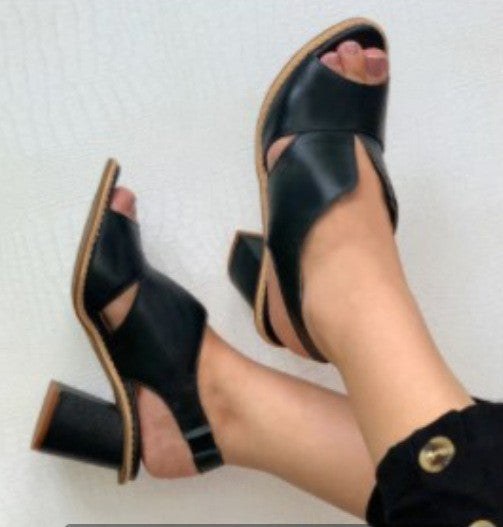 Wunderschön gefertigte Orthopädische Sandalen