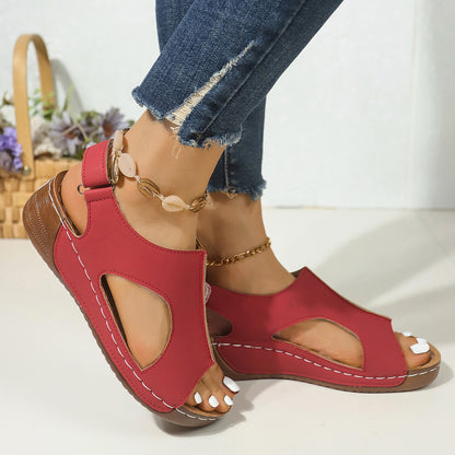 Anmutige Orthopädische Sandalen für modernen Look