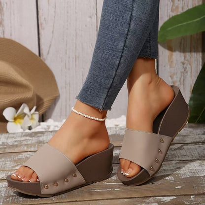 Schicke Orthopädische Sandalen mit einzigartigem Design