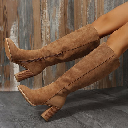 Anmutige Orthopädische Stiefel für modernen Look