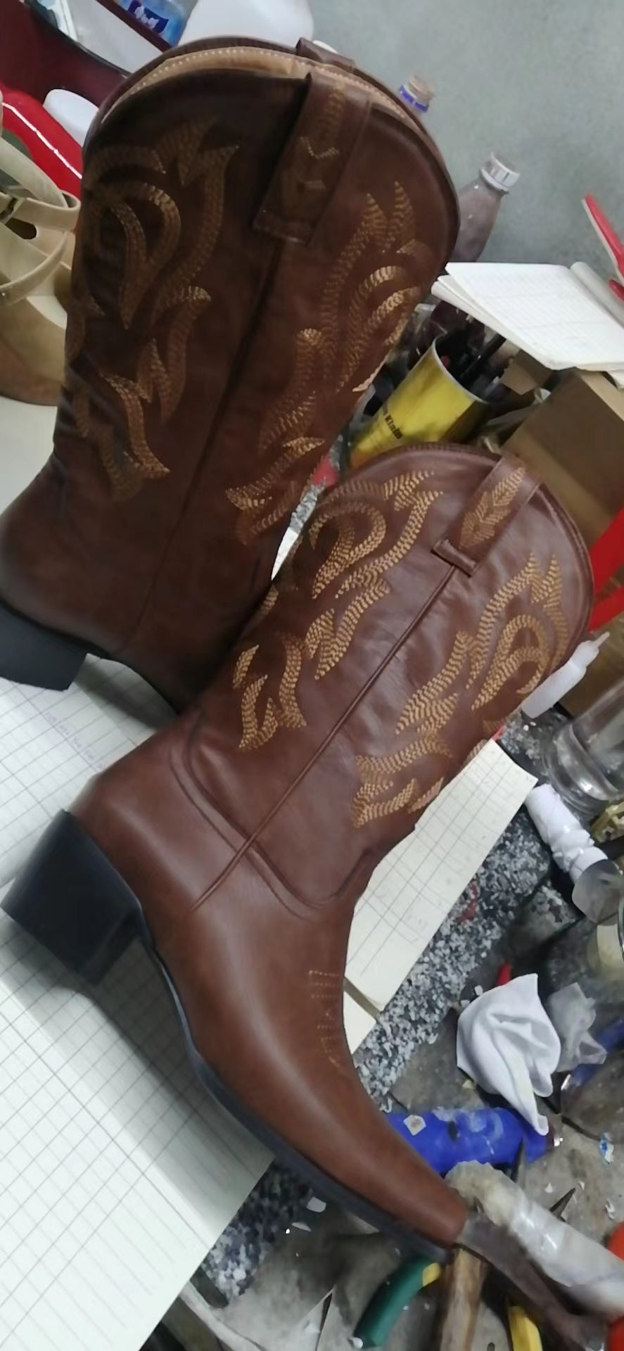 Anmutige Orthopädische Stiefel für modernen Look