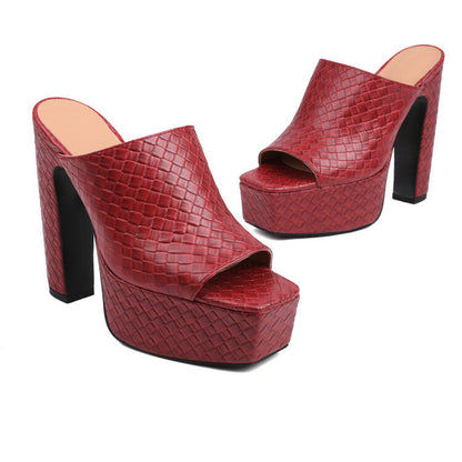Anmutige Orthopädische Sandalen für modernen Look