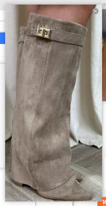 Klassische Orthopädische Schuhe mit zeitlosem Stil