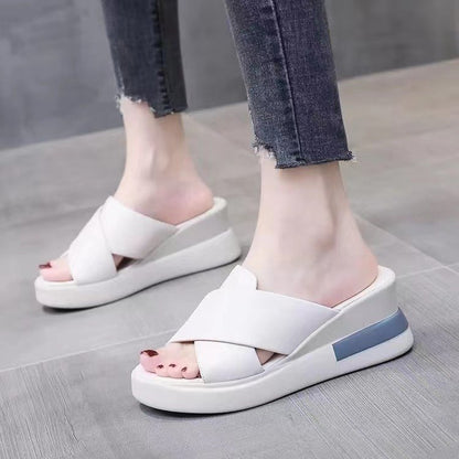 Anmutige Orthopädische Sandalen für modernen Look