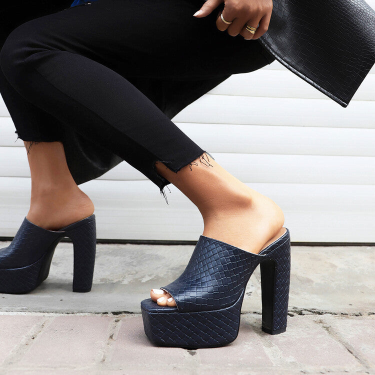 Anmutige Orthopädische Sandalen für modernen Look