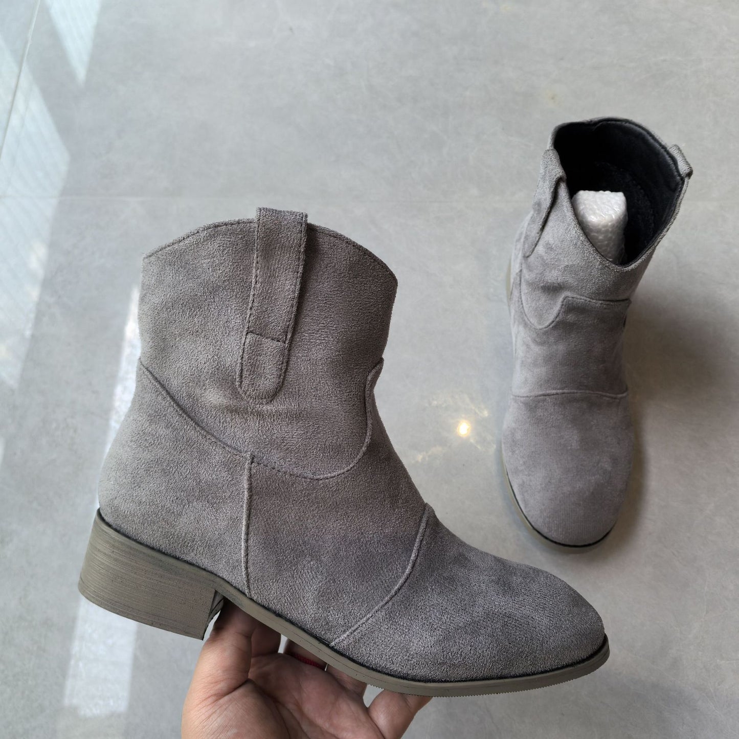 Anmutige Orthopädische Stiefel für modernen Look