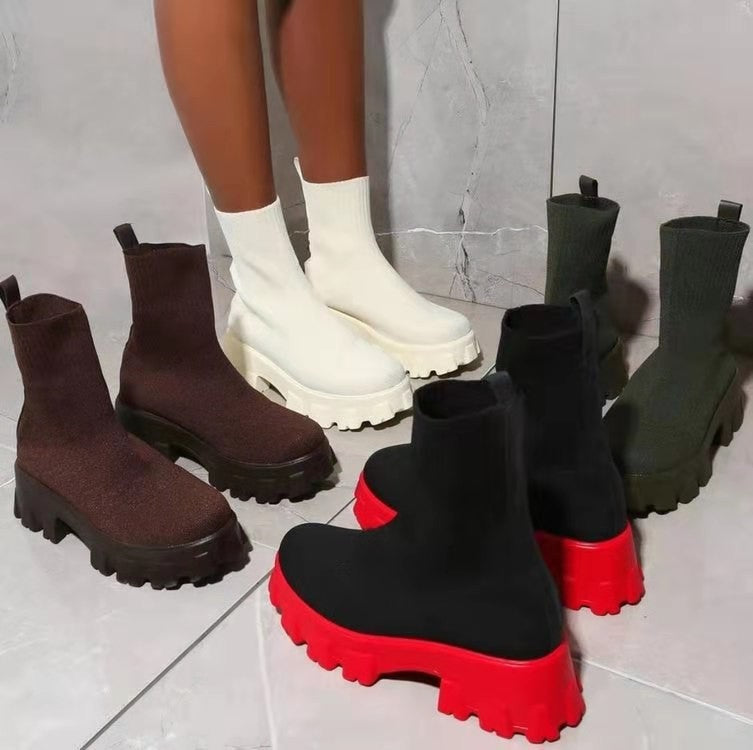 Anmutige Orthopädische Stiefel für modernen Look