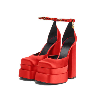 Wunderschön gefertigte Orthopädische Sandalen