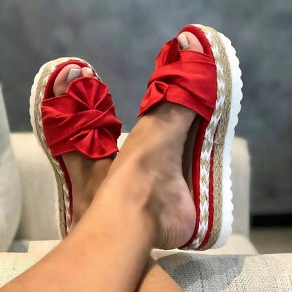 Schicke Orthopädische Sandalen mit einzigartigem Design