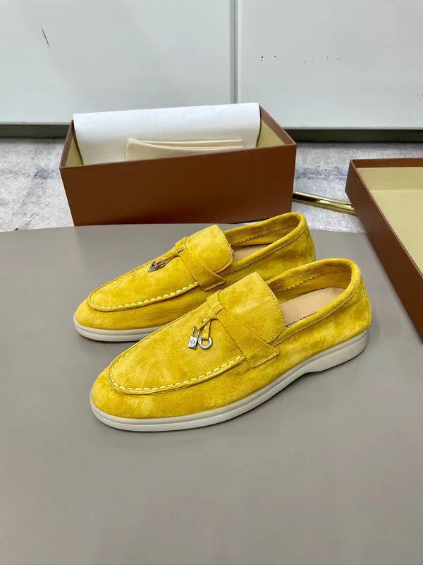 Schicke Orthopädische Schuhe mit einzigartigem Design