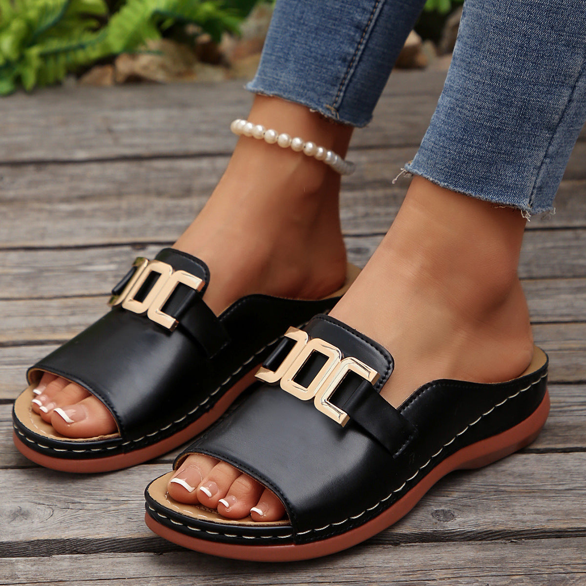 Schicke Orthopädische Sandalen mit einzigartigem Design