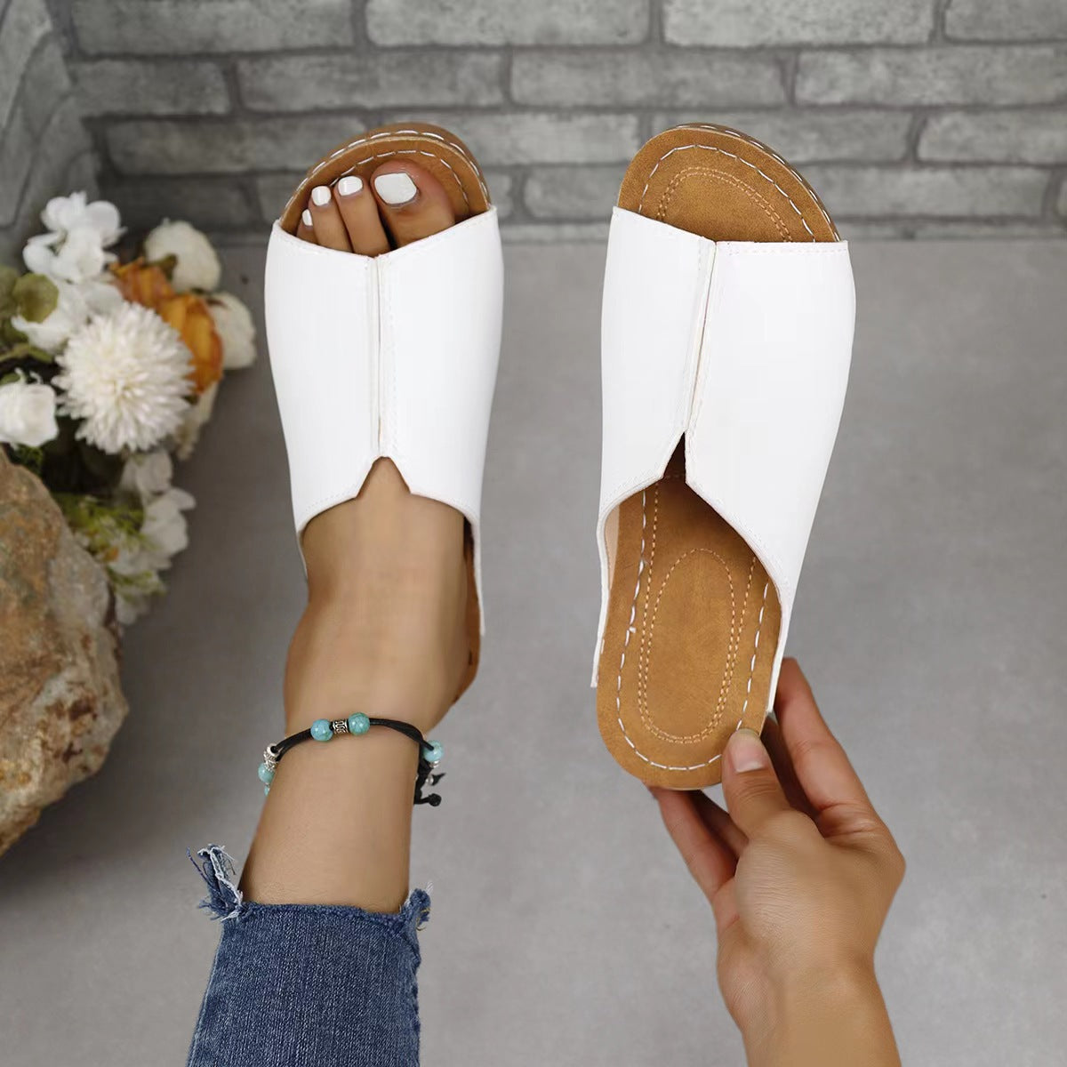 Anmutige Orthopädische Sandalen für modernen Look