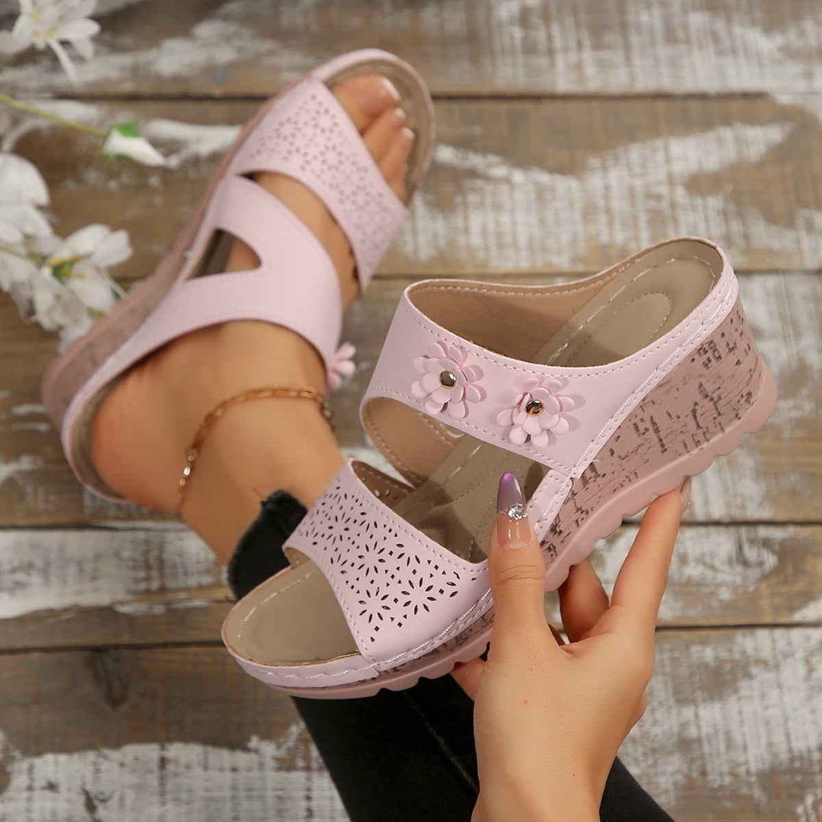 Anmutige Orthopädische Sandalen für modernen Look