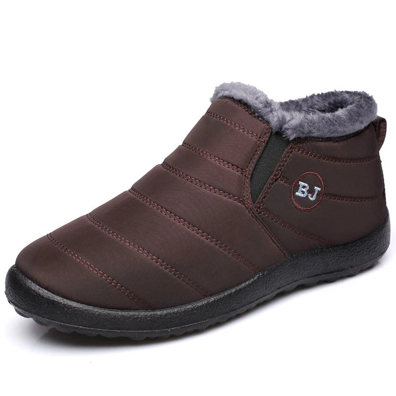Modische und stützende orthopädische Stiefel