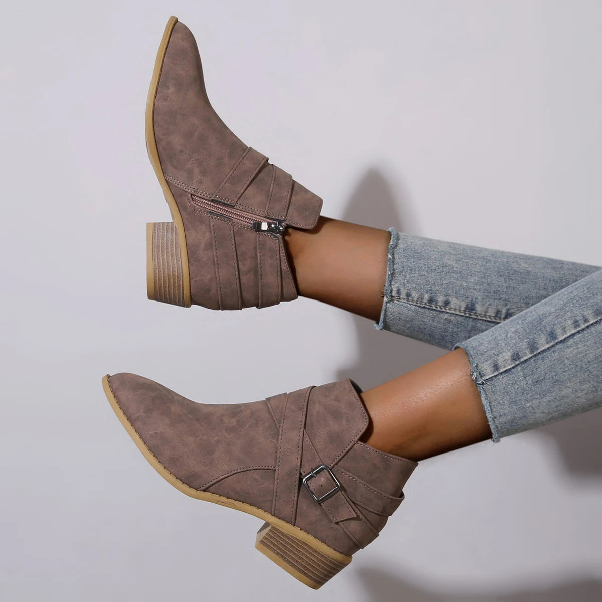 Vielseitige und stützende orthopädische Stiefel