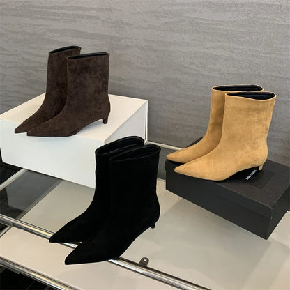 Anmutige Orthopädische Stiefel für modernen Look