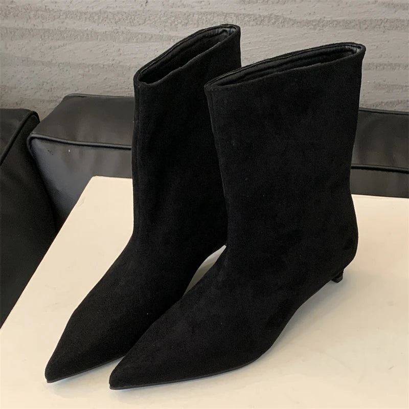 Anmutige Orthopädische Stiefel für modernen Look