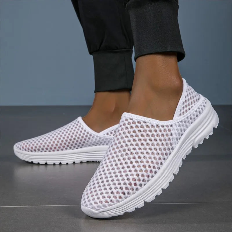 Lässige und stützende orthopädische Turnschuhe