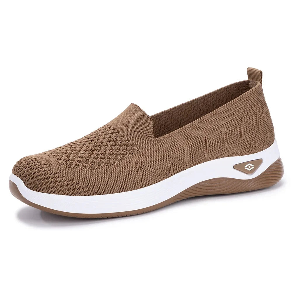 Bequeme und modische orthopädische Turnschuhe