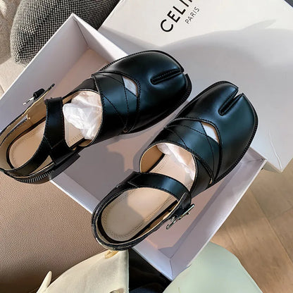 MW | Ledersandalen mit geteilter Zehe