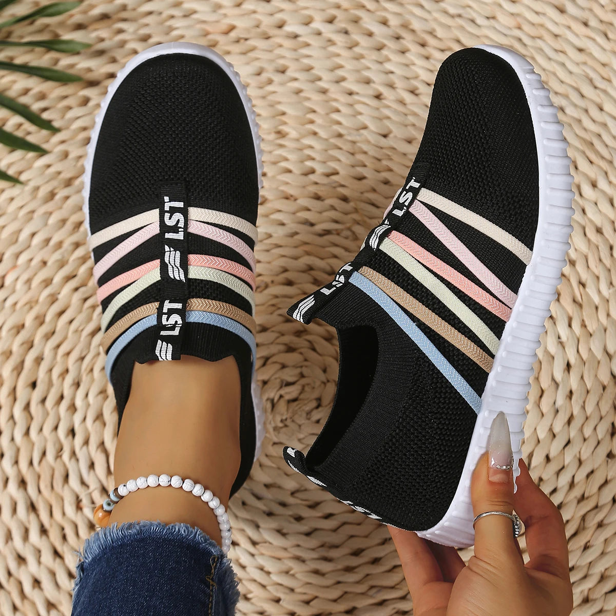 Elegante und stützende orthopädische Turnschuhe