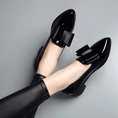 Modische und stützende orthopädische Ballerinas