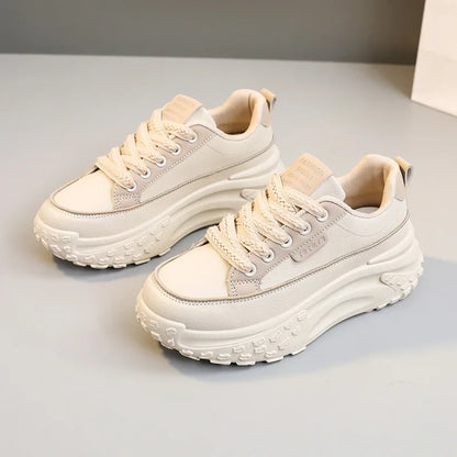 Bequeme und modische orthopädische Turnschuhe
