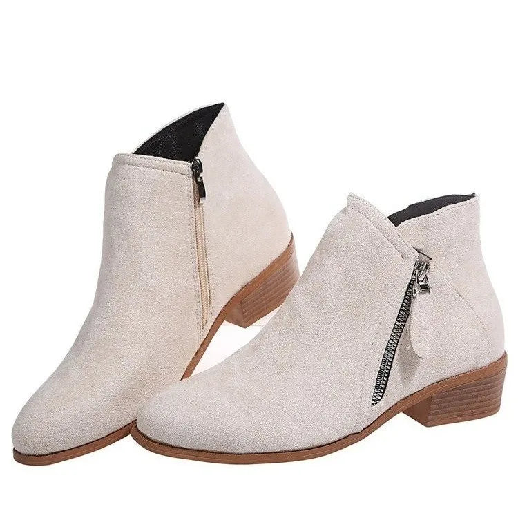 Stützende und trendige orthopädische Stiefel