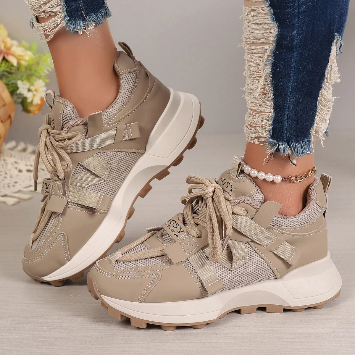 Elegante und stützende orthopädische Turnschuhe