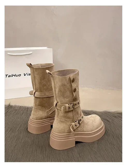 Maßgeschneiderte und bequeme orthopädische Stiefel