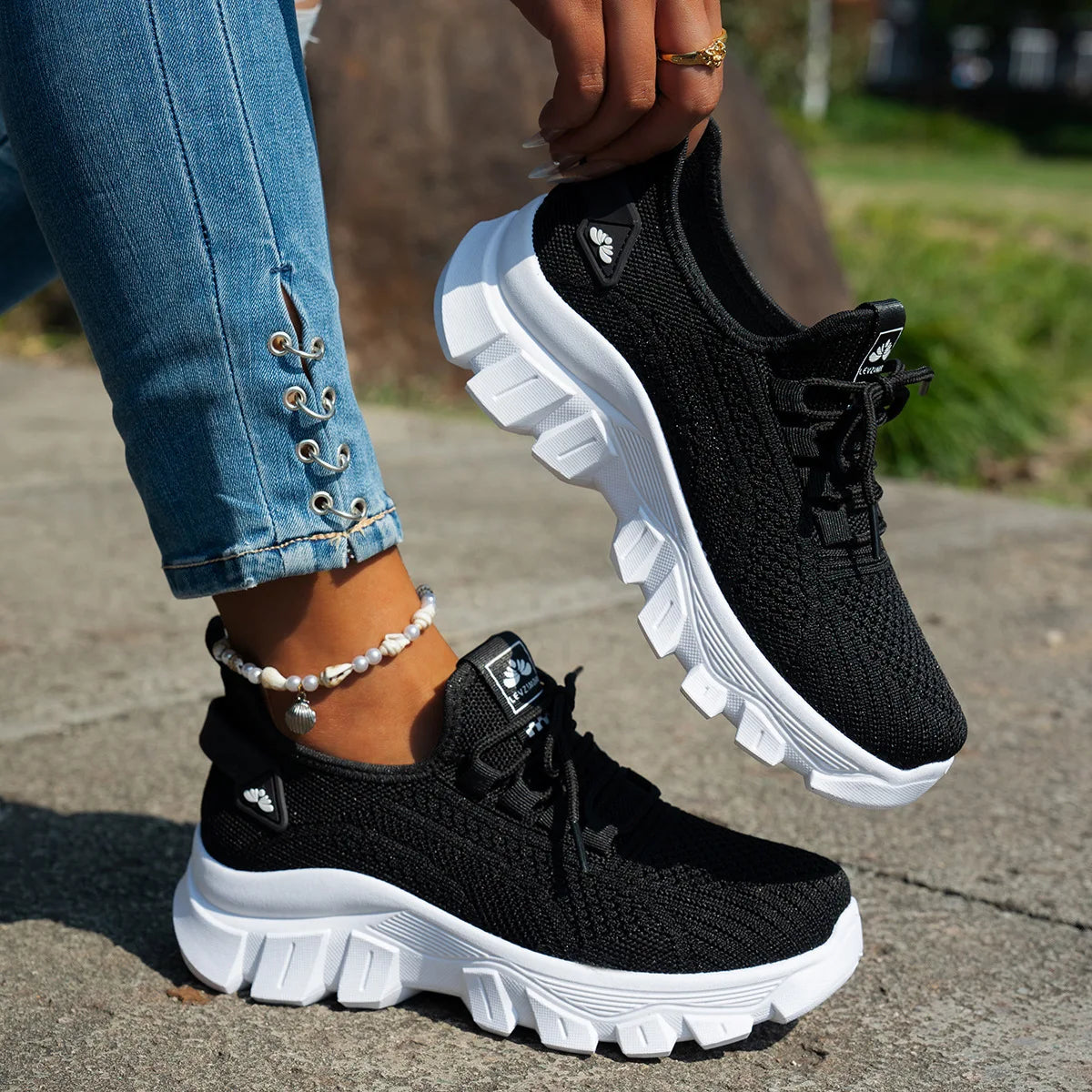 Lässige und stützende orthopädische Schuhe