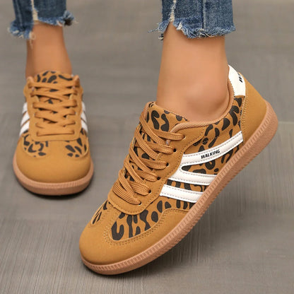 Elegante und stützende orthopädische Turnschuhe