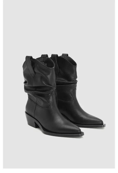 Vielseitige und stützende orthopädische Stiefel