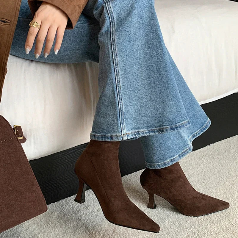 Elegante Orthopädische Stiefel für jeden Schritt