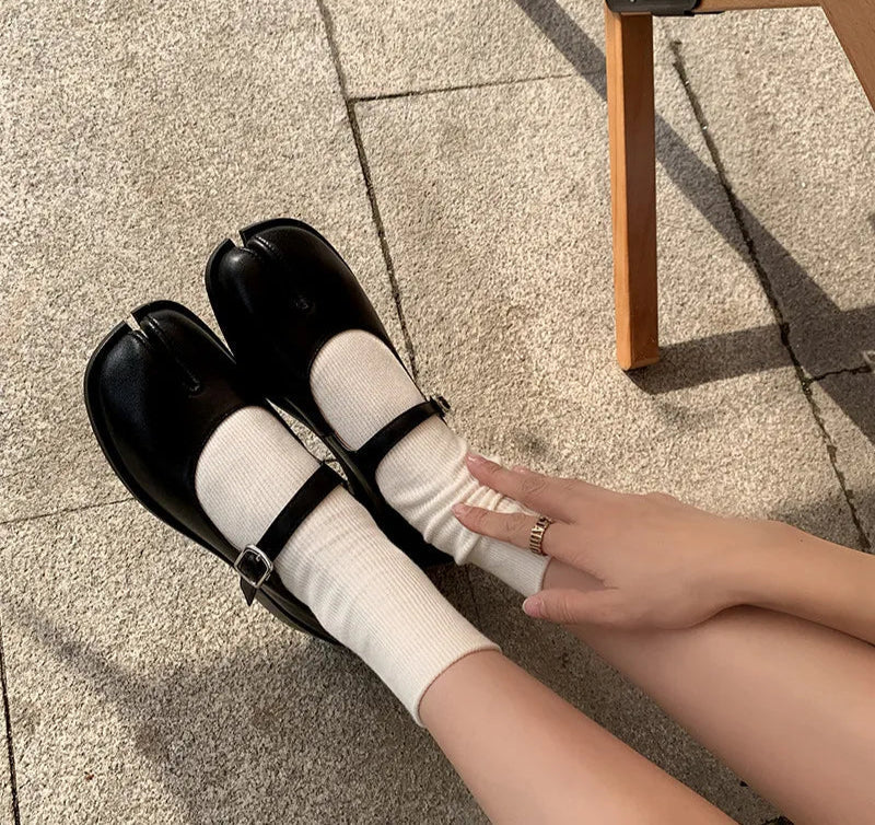 MW | Leder Split Toe Flats