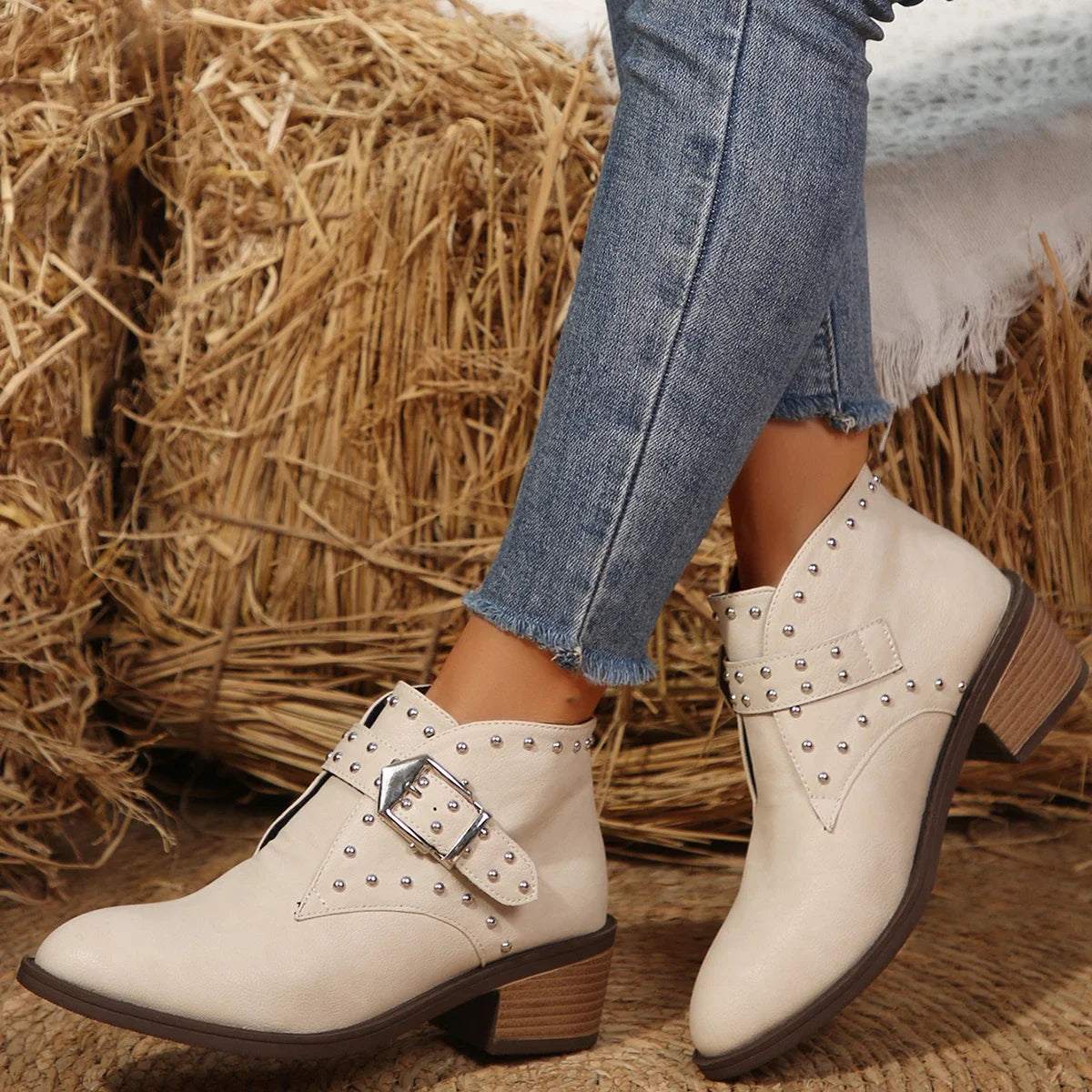 Maßgeschneiderte und bequeme orthopädische Stiefel