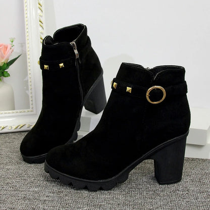 Maßgeschneiderte und bequeme orthopädische Stiefel
