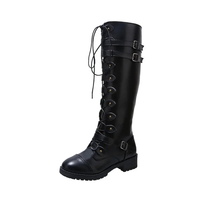 Stützende und stilvolle orthopädische Stiefel