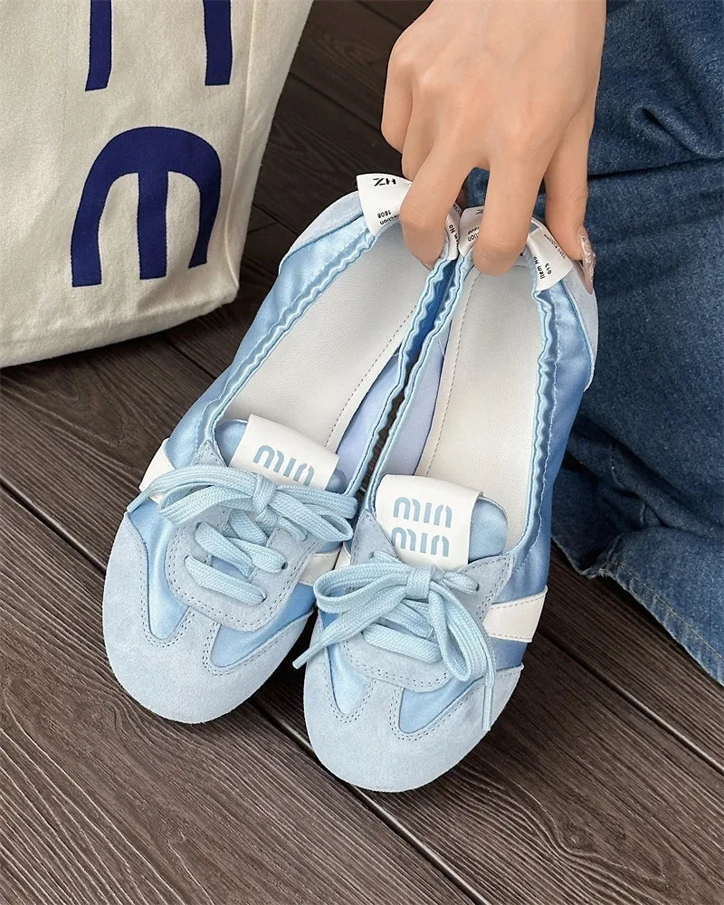 Stützende und trendige orthopädische Turnschuhe