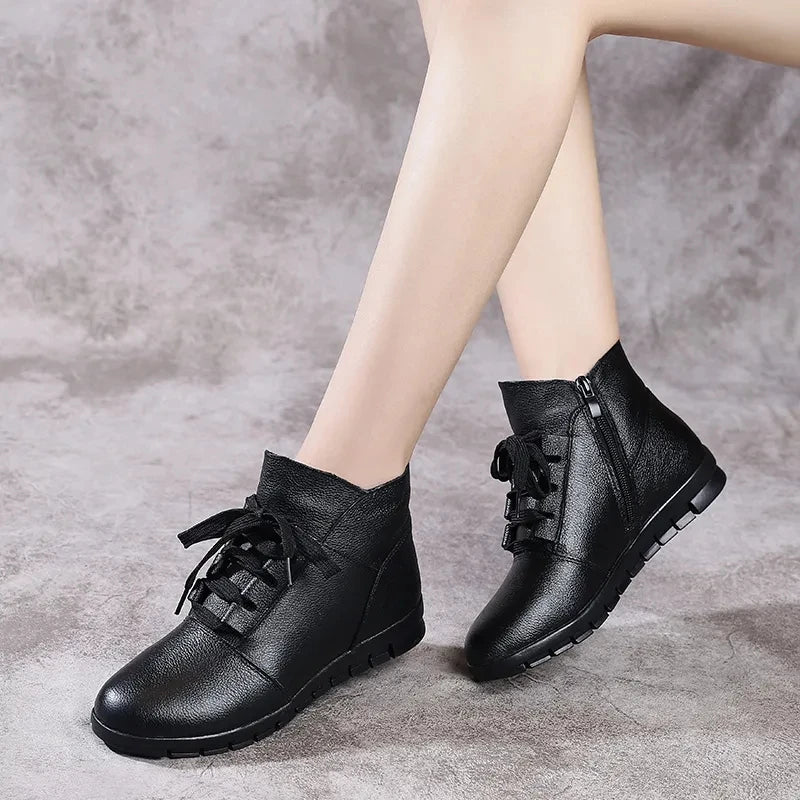 Lässige und stützende orthopädische Stiefel