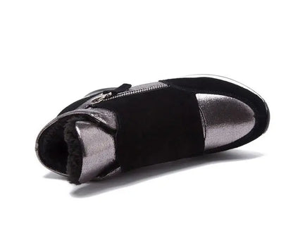 Elegante und stützende orthopädische Stiefel