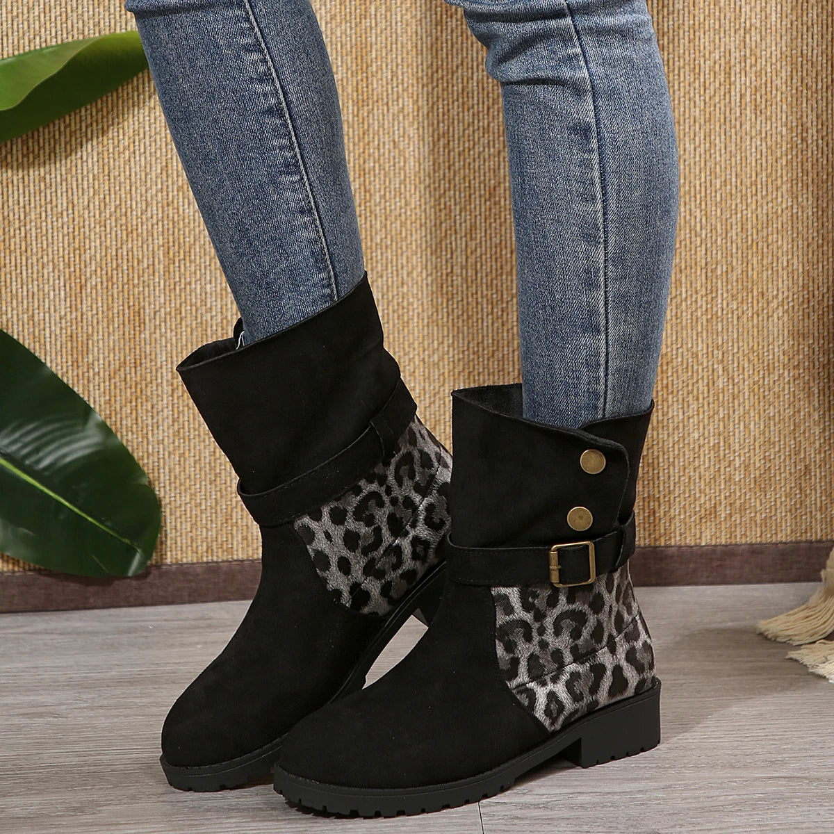Stützende und stilvolle orthopädische Stiefel
