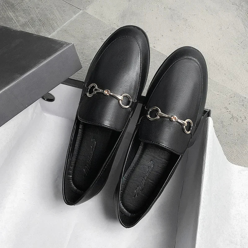 Bequeme und modische orthopädische Slipper